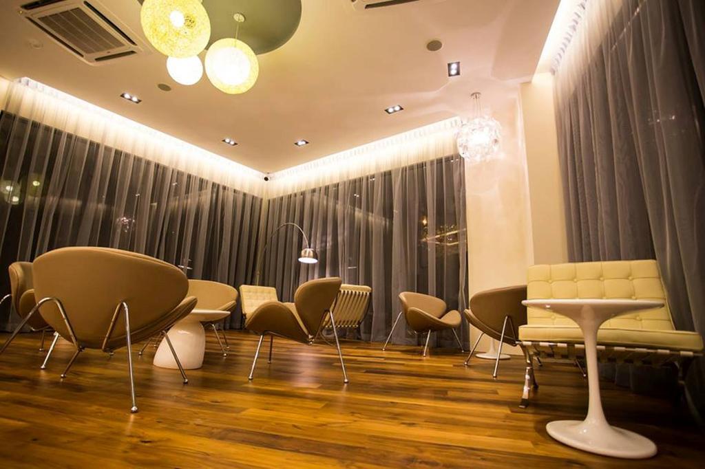 Mood Hotel Johor Bahru Buitenkant foto