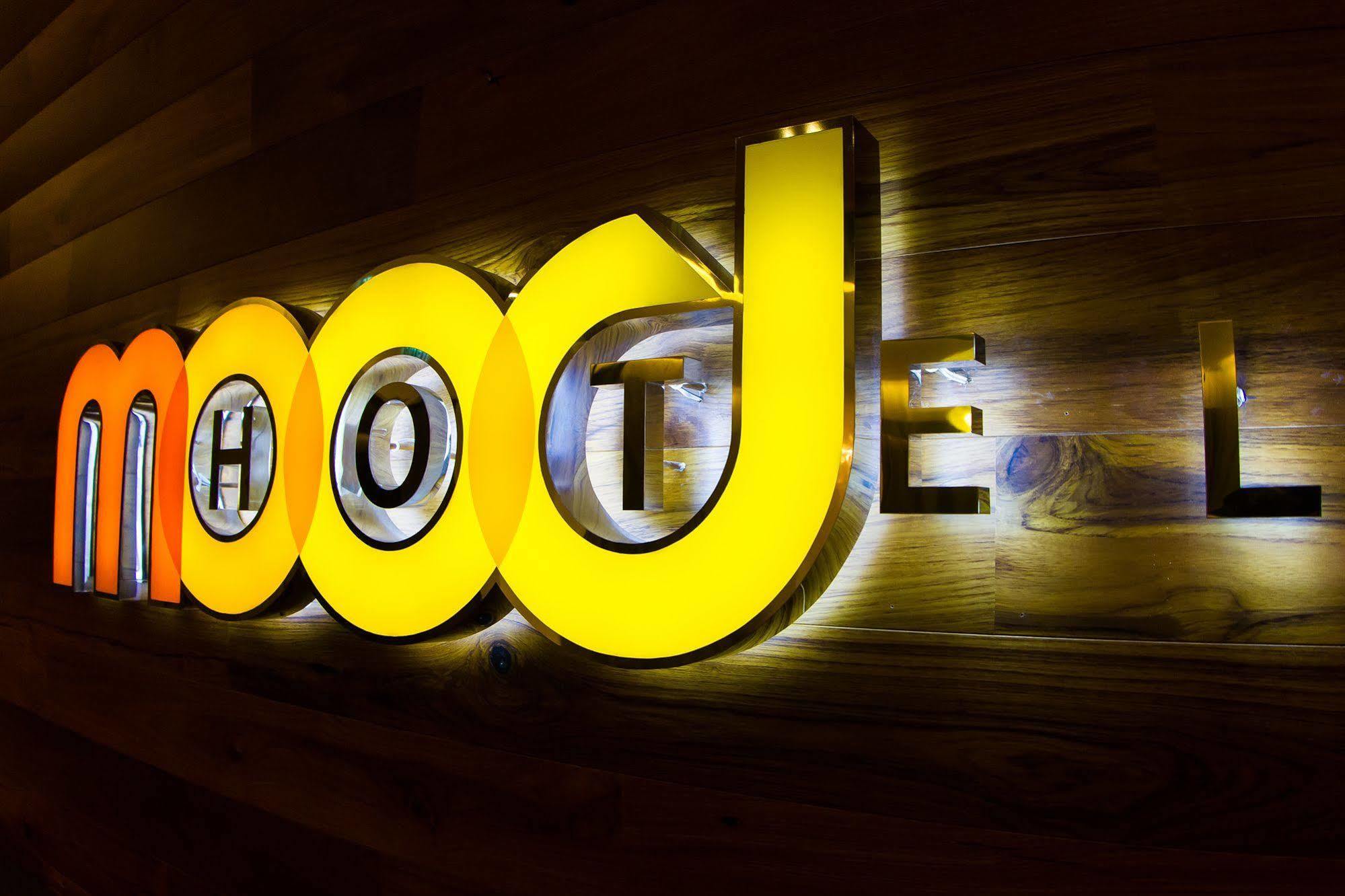 Mood Hotel Johor Bahru Buitenkant foto